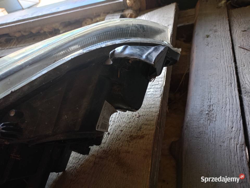 Opel astra j lampa lewa lift małopolskie Grzechynia