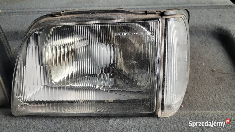 Lampy przód Peugeot 309 lampy przednie Łagów