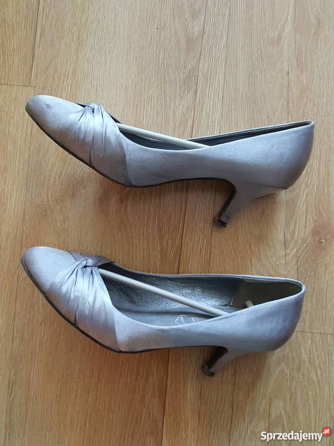 BUTY na obcasie czółenka satynowe półbuty Złotniki