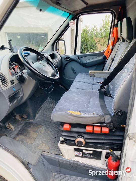 Mercedes Benz Sprinter 311 CDI najazd autolaweta