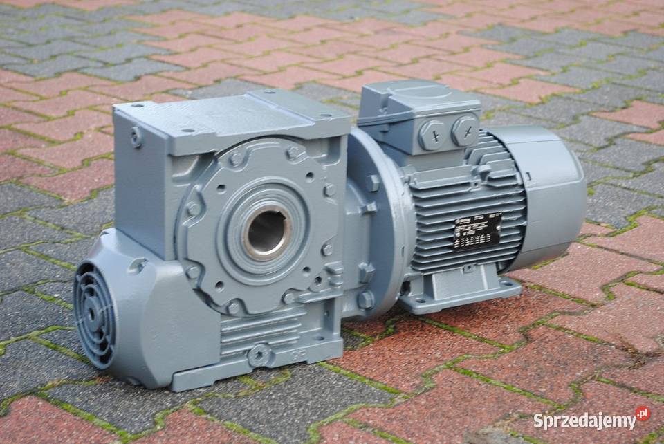 Motoreduktor kątowy 22kw 18obrmin