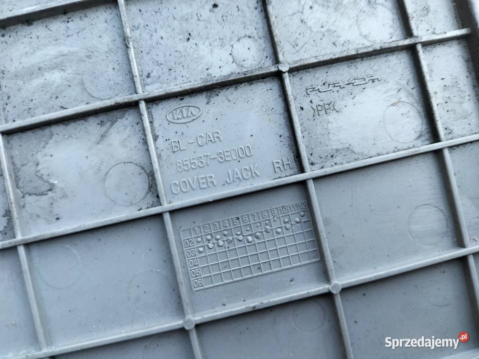KIA SORENTO I KLAPA OSŁONA ZAŚLEPKA BAGAŻNIKA Kamień-Kolonia