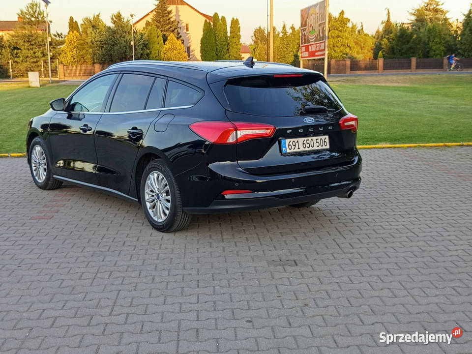 Ford Focus Wygodne kombi niskie spalanie czarny Słupca