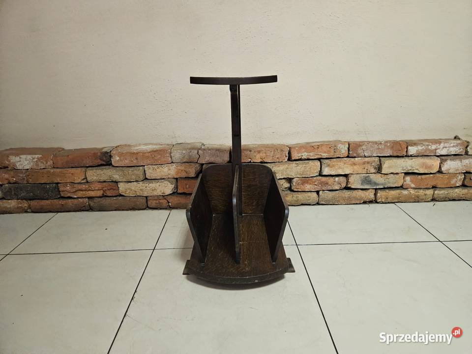 Gazetnik drewniany z podstawką Pszczyna