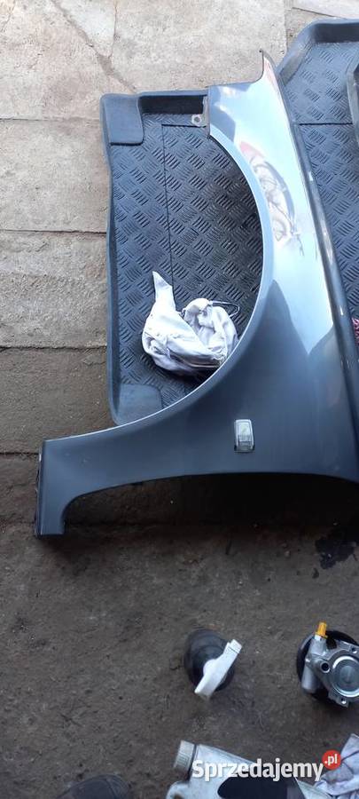 Błotniki przud volvo v40 Tarnówka