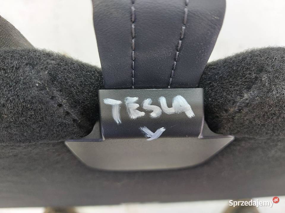 TESLA MODEL Y 2022r PODŁOGA DYWAN BAGAŻNIKA