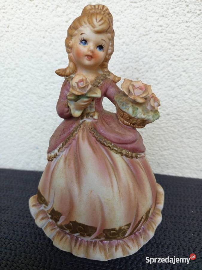 Zabtykowa ceramiczna figurka młodej Damy z Warszawa