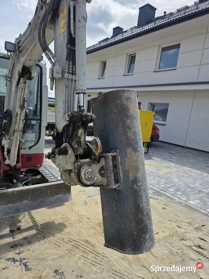 koparka TAKEUCHI TB 225