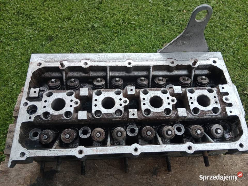 Głowica VW Seat Audi 16 16V benzyna