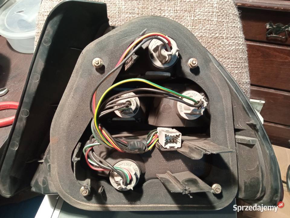 Honda Civic 6 VI 5D 9497 Lampa tył tylna lewa Kielce