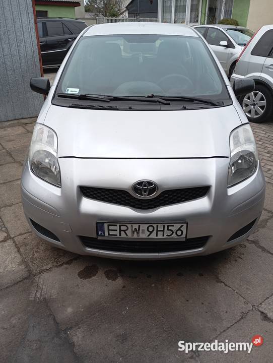 Yaris II 2010 10 5drzwi klimatyzacja bez