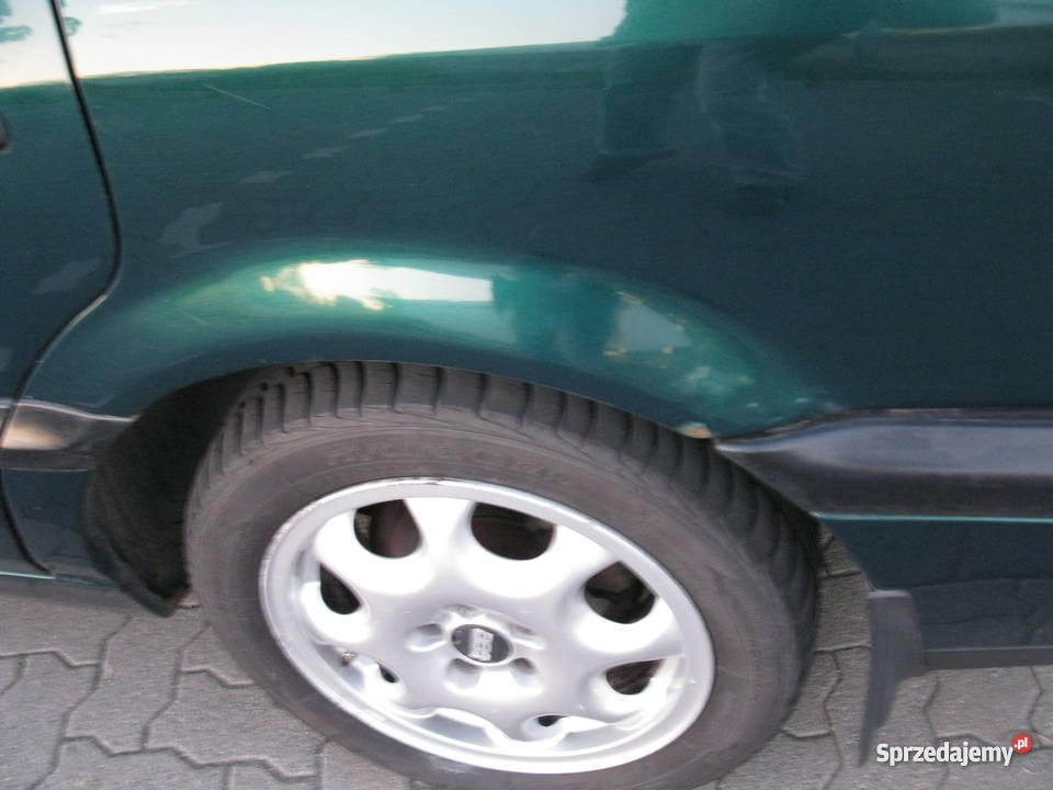 VW Passat B4 19 tdii 110 kombi lakier metallic Tomaszów