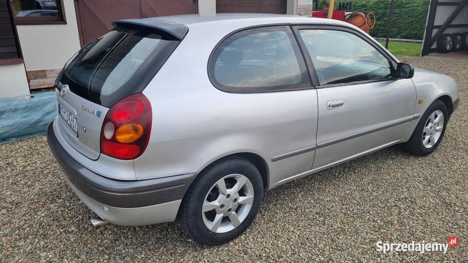 Toyota Corolla 14 e11 2000r