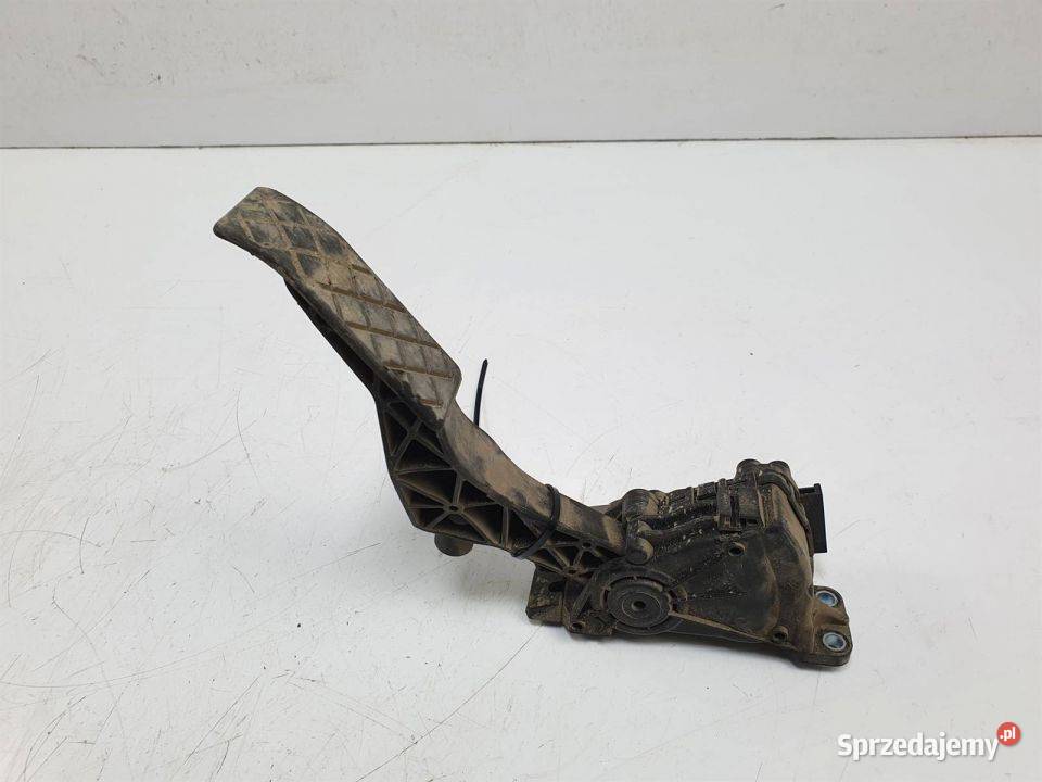 PEDAŁ VOLKSWAGEN TRANSPORTER T5 7H1721503 osobowe Lipno