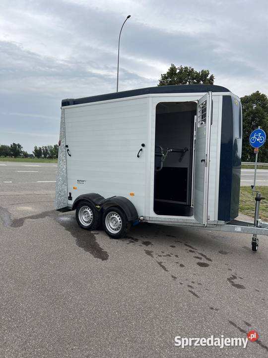 Przyczepa do koni z trapem 2020 r 1kg Solnica sprzedam