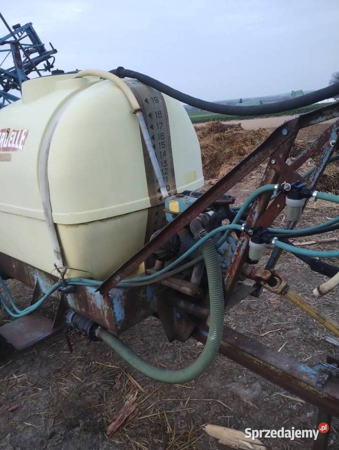 Opryskiwacz 2000 litrów hydrauliczne podnoszenie Ostrowiec Świętokrzyski