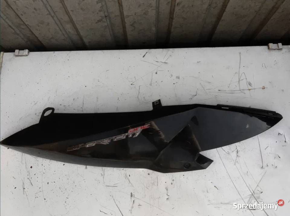 owiewka boczek prawy Aprilia Sportcity One 50 Ostrzeszów