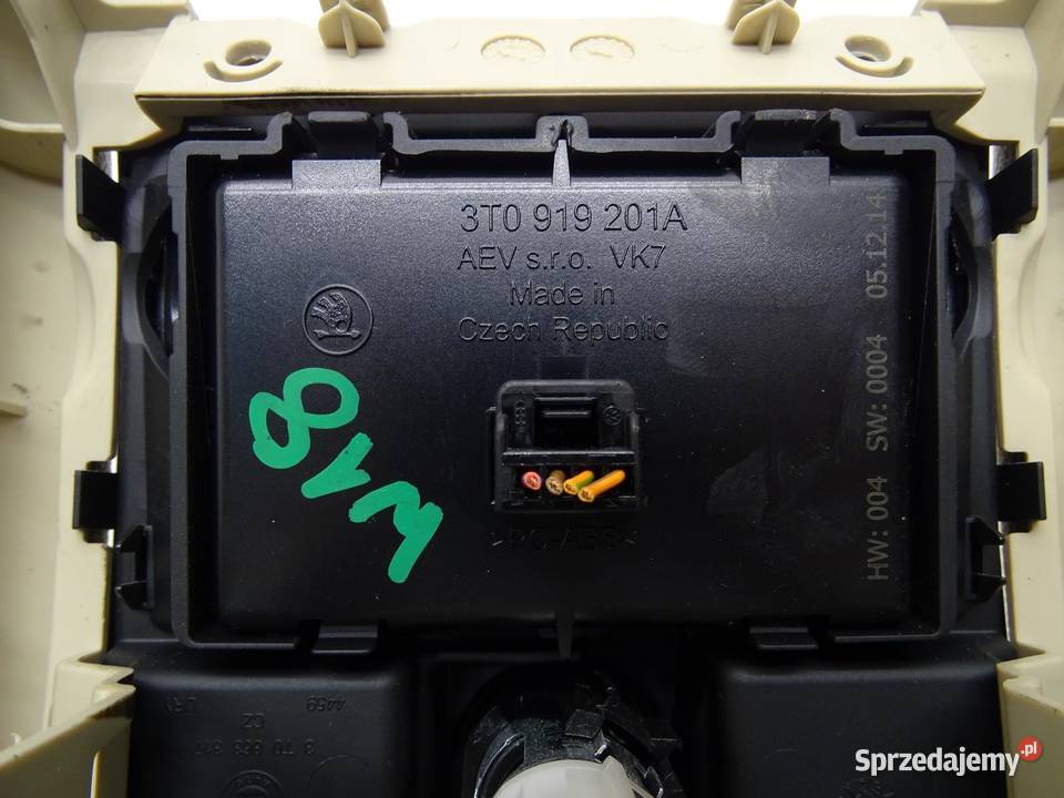 TUNEL TUNELU TYŁ ZAPALNICZKA 3T0863284A SKODA
