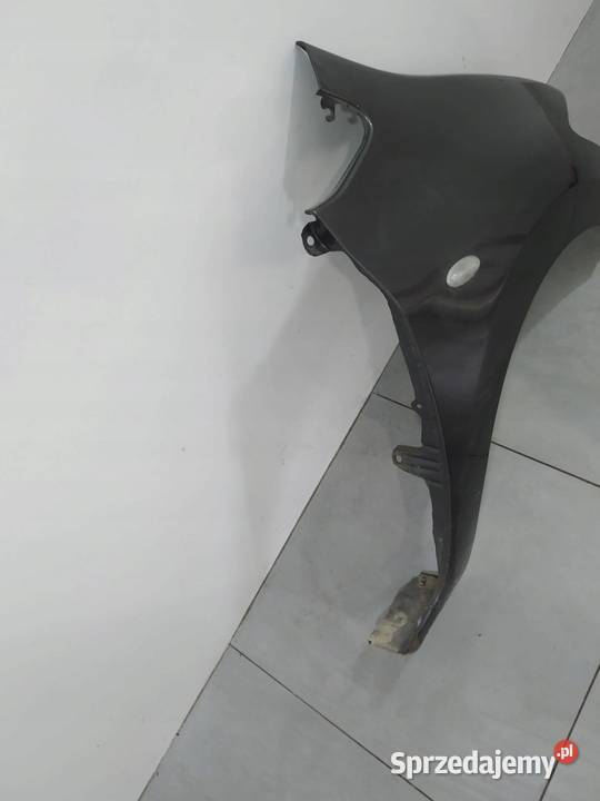 BŁOTNIK PRAWY PRZÓD 1G3 Toyota Auris I 20062012