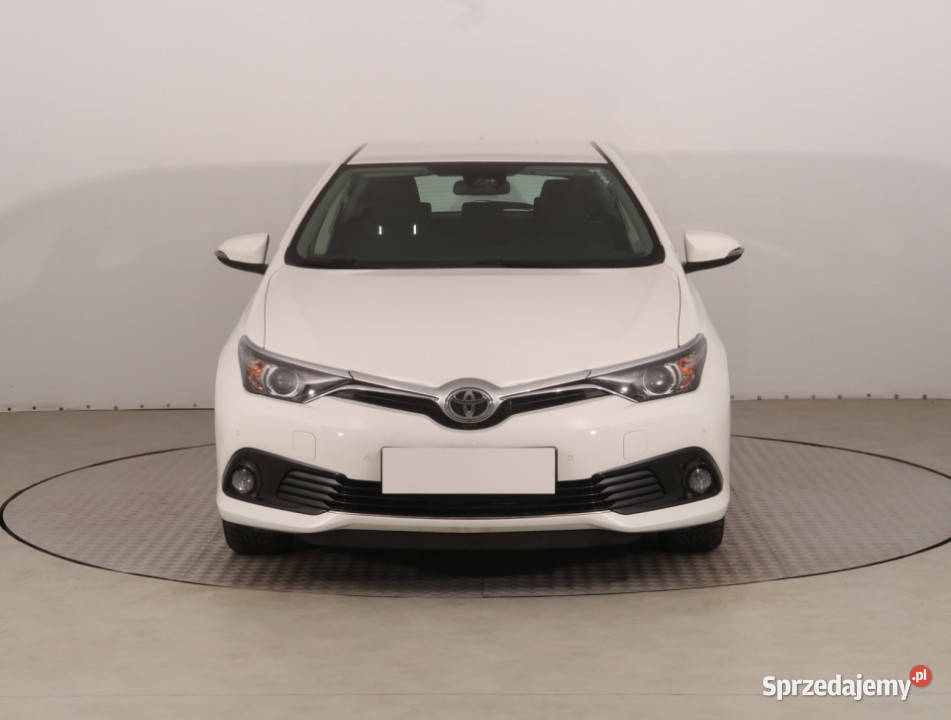 Toyota Auris 16 Valvematic Auris Katowice