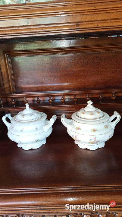 Waza z pokrywką z kwiatuszkami Stara Role Gdańsk