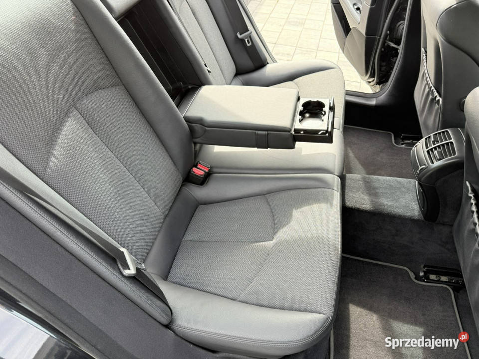 Mercedes E 200 zadbana 100 oryginalny przebieg benzyna Poznań