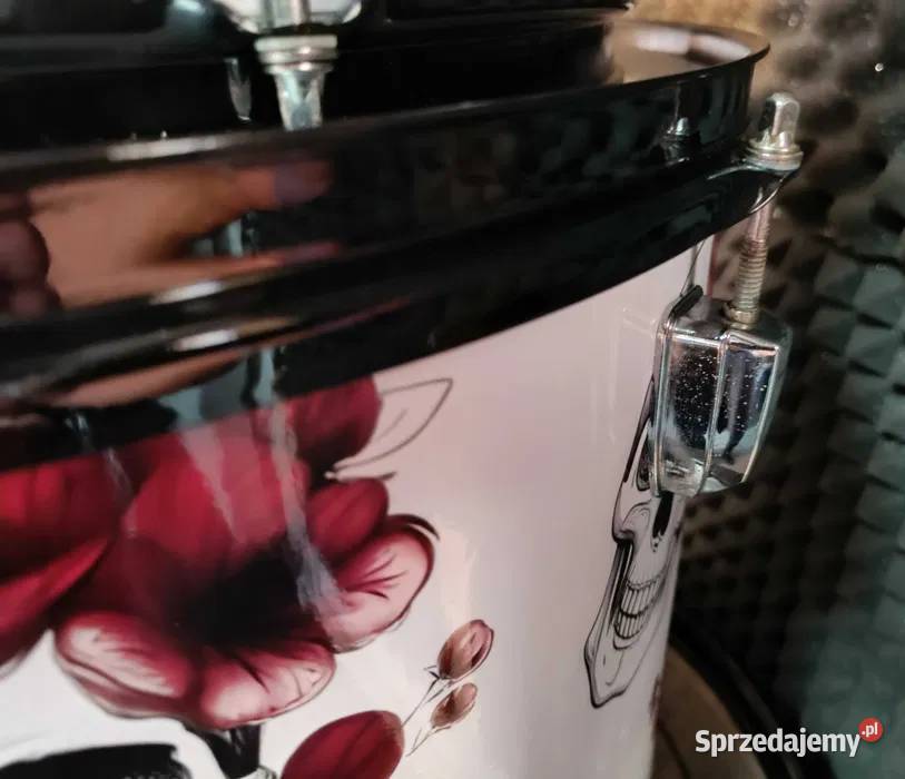 CUSTOM Skulls Roses Odrestaurowana perkusja Piła