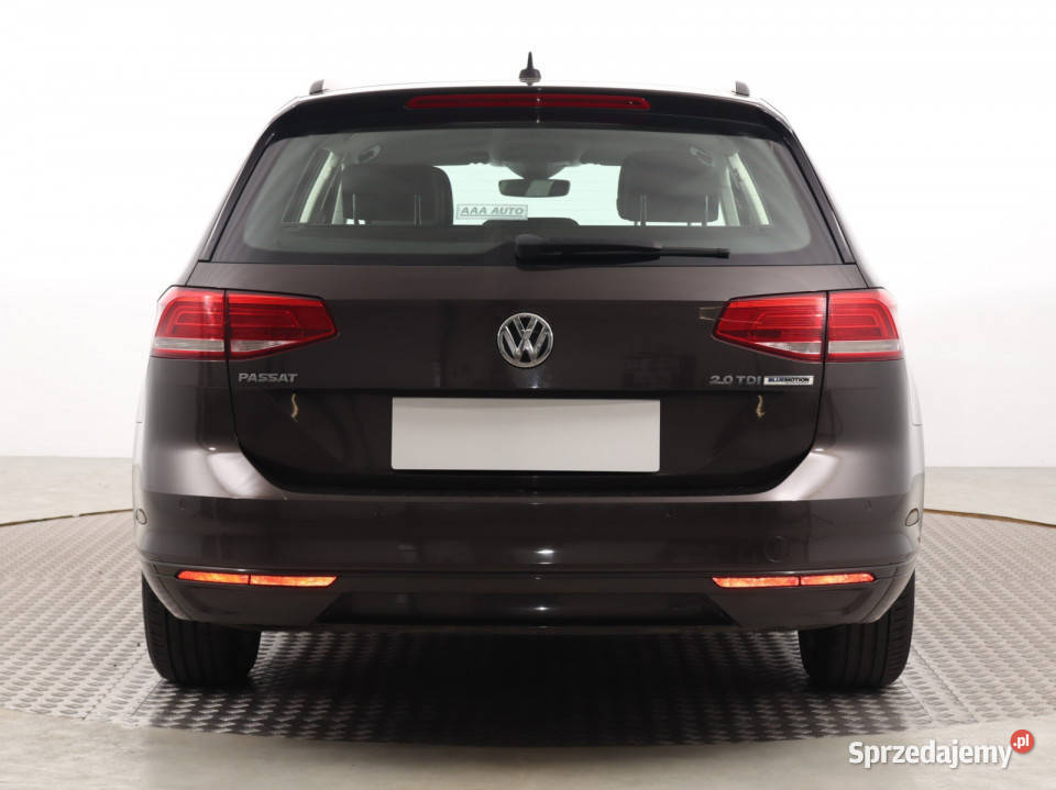 VW Passat 20 TDI reflektory ksenonowe Katowice