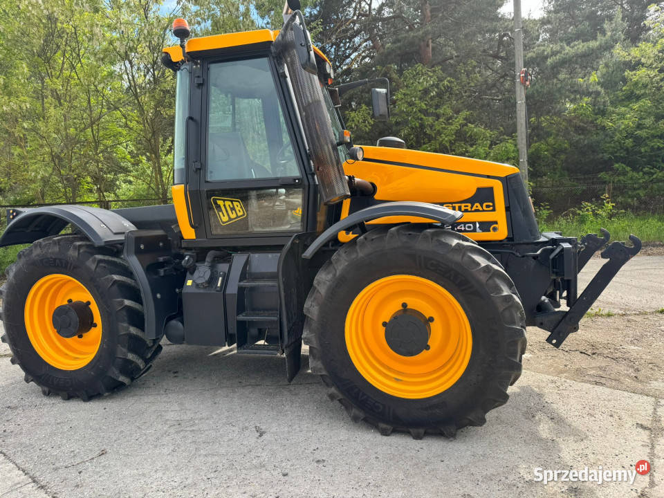 Ciągnik JCB FASTRAC 2140 4x4 155 TUZ 2 x przedni świętokrzyskie Łojowice