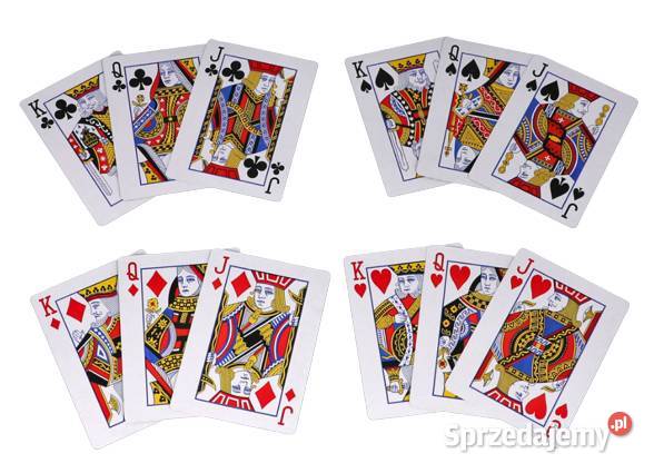 Czarna Piersiówka z Kieliszkami i Lejkiem w Ostrowy nad Okszą