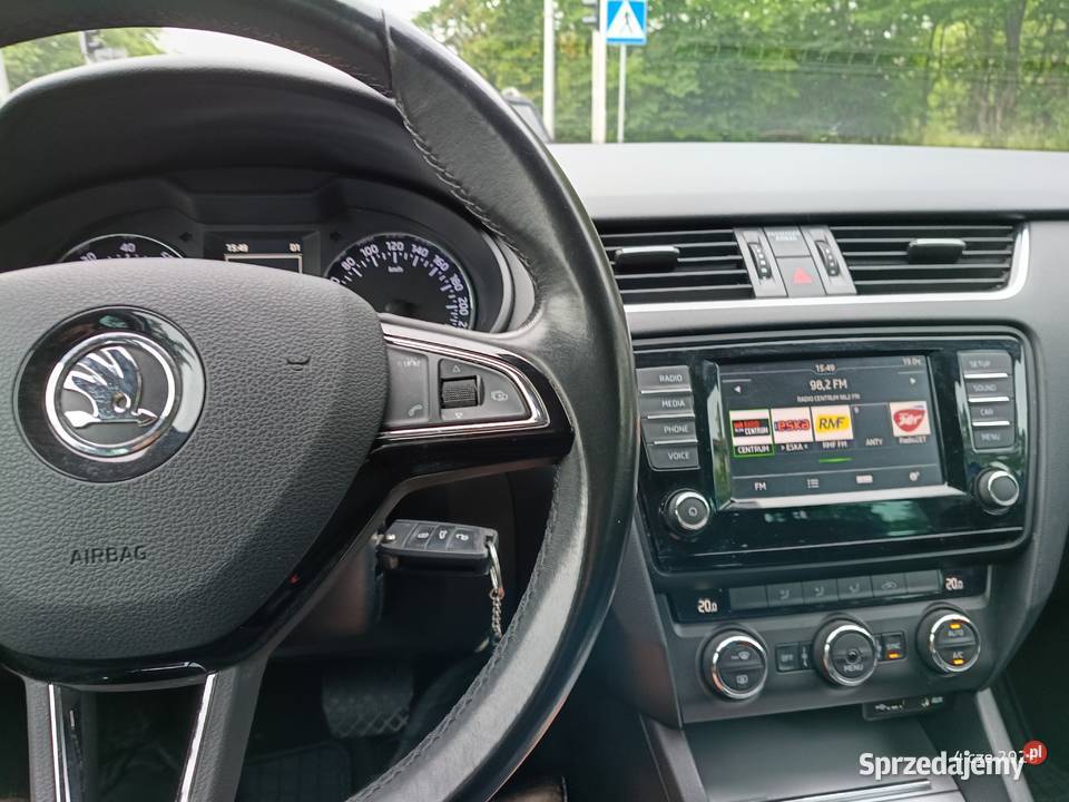 Skoda Octavia III 18t automat DSG 7 kombi Świdnik
