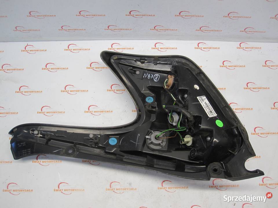 NISSAN JUKE 15r lampa lewa tył 26555BV80A