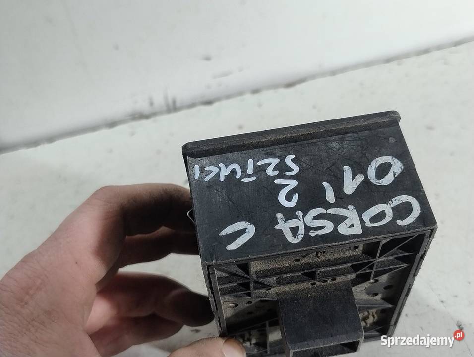 PANEL WŁĄCZNIK ŚWIATEŁ 12 PIN OPEL CORSA C osobowe wielkopolskie