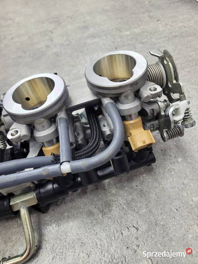 KAWASAKI Z900 Z 900 OEM PRZEPUSTNICE WTRYSKI Przepustnice Nowy Tomyśl sprzedam