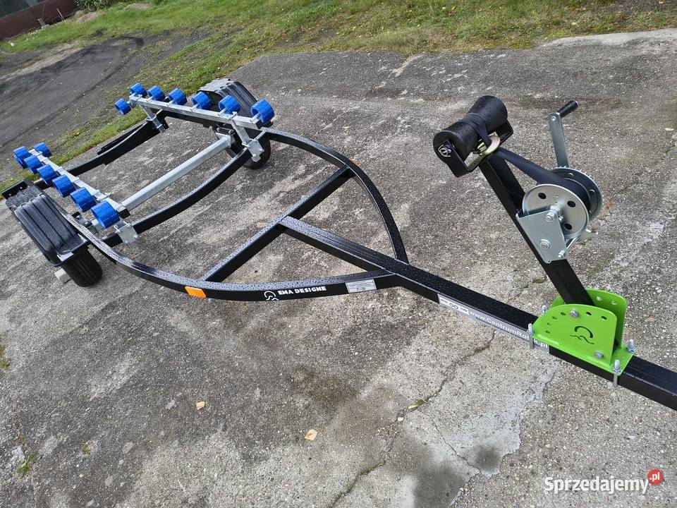 LED Uchylna przyczepa podłodziowaProfesionalna