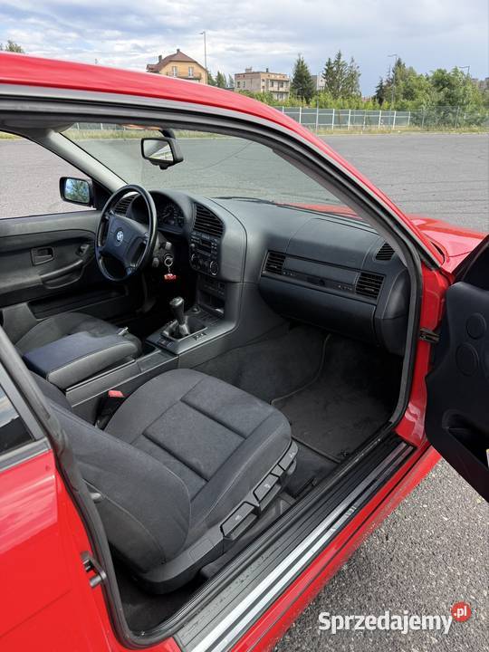 BMW e36 coupe 316i klimatyzacja Pełny serwis ASO Seria 3 śląskie Sosnowiec sprzedam