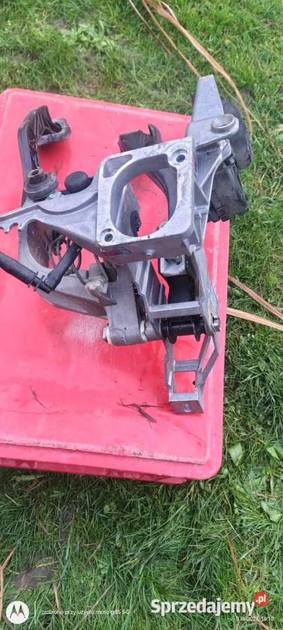 Zestaw pedałów Audi A6 C5 V6 benzyna