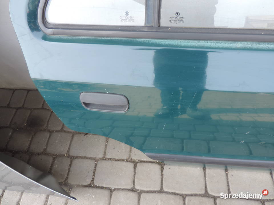 SKODA FELICJA DRZWI PRAWE TYLNE Rok produkcji 2000 Drzwi Nowy Sącz sprzedam