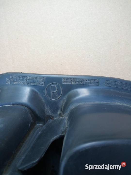 Toyota Avensis T25 Kratka zderzaka przedniego Białopole