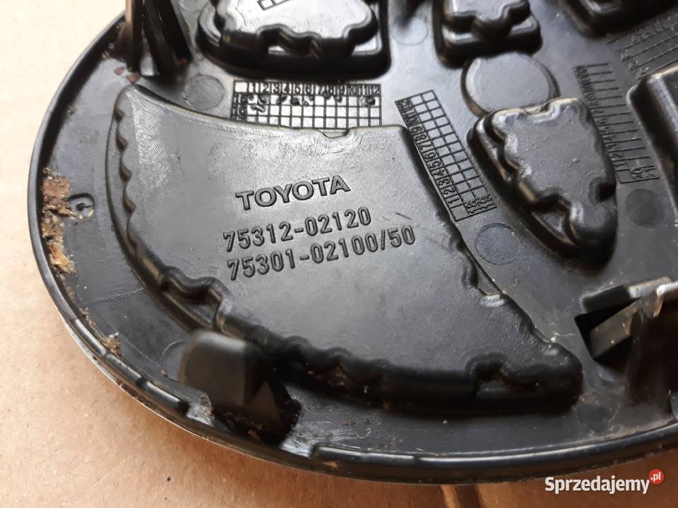 TOYOTA AURIS II LIFT ZNACZEK EMBLEMAT LOGO PRZÓD Międzychód