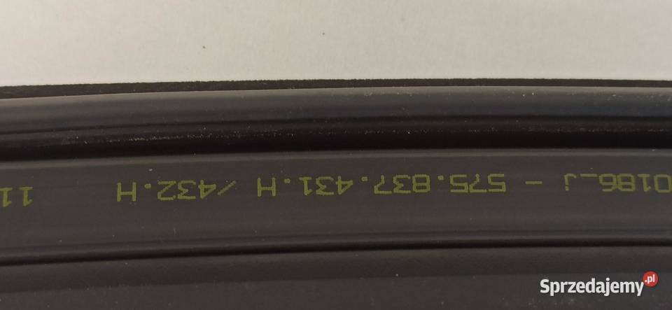 SEAT ATECA LISTWA USZCZELKA DRZWI PRAWY PRZÓD