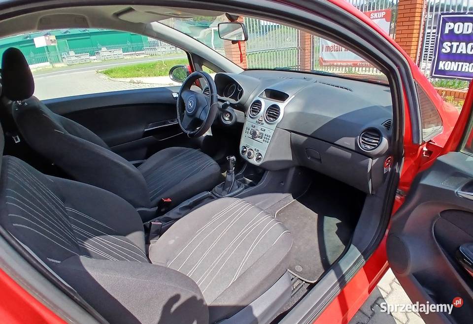 Opel Corsa 2010 14 Benzyna Rok produkcji 2010 świętokrzyskie Busko-Zdrój sprzedam