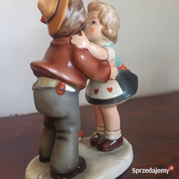 Figurka Pierwsza Miłość Syg Cortendorf z lat Porcelana i szkło Gdańsk