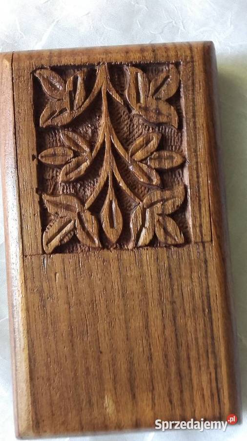 RZEŹBIONE ETUI NA PĘDZELKI OŁÓWKI Piła sprzedam