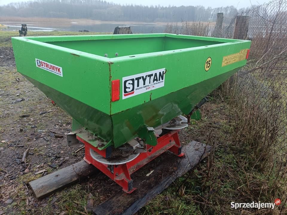 Rozsiewacz nawozów strumyk 800L w stanie nieuszkodzony łódzkie Łask sprzedam