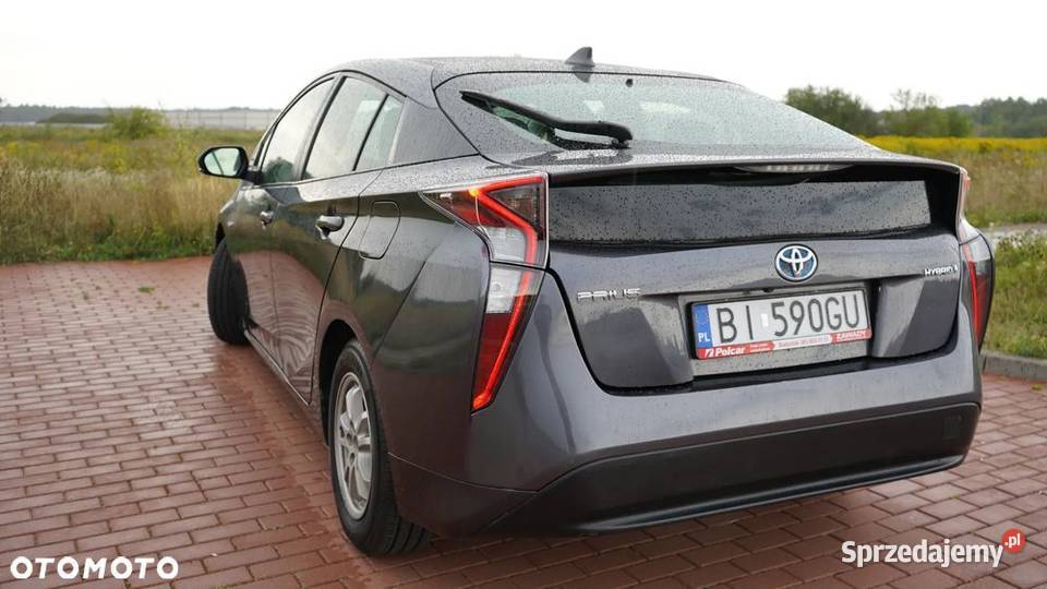 Toyota Prius 2016 hybryda 18 automatyczna Białystok sprzedam