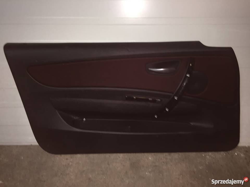 Boczek BMW Seria 1 E87 Wyposażenie wnętrza Łódź