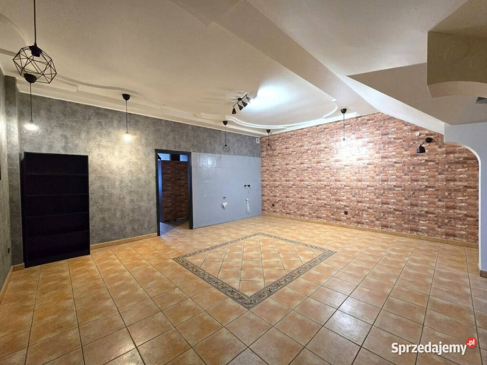 Budynek handlowo usługowy Lubartów centru lubelskie