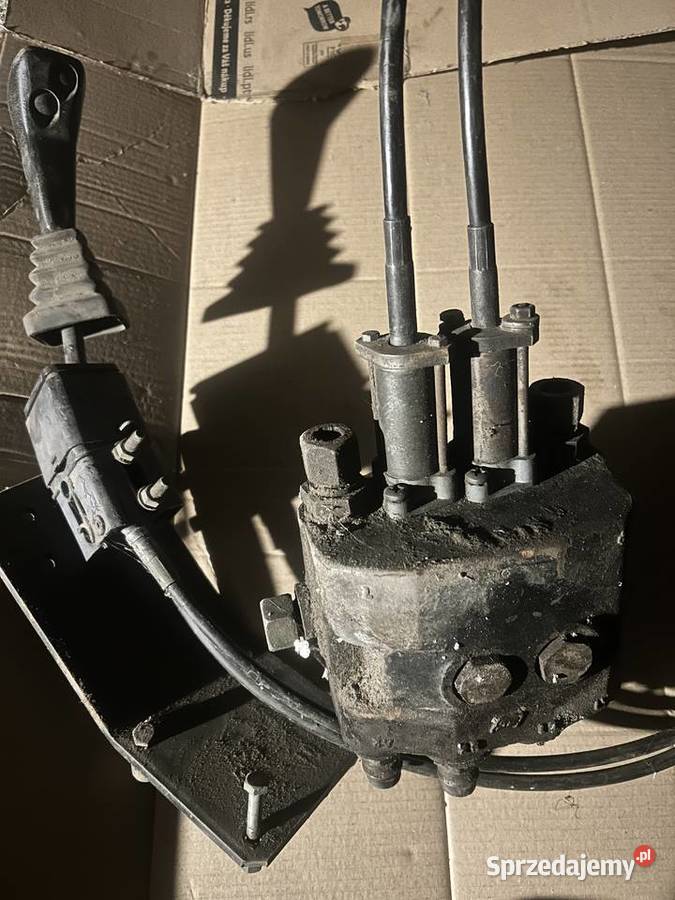 Hydrauliczny rozdzielacz do tura Świecie