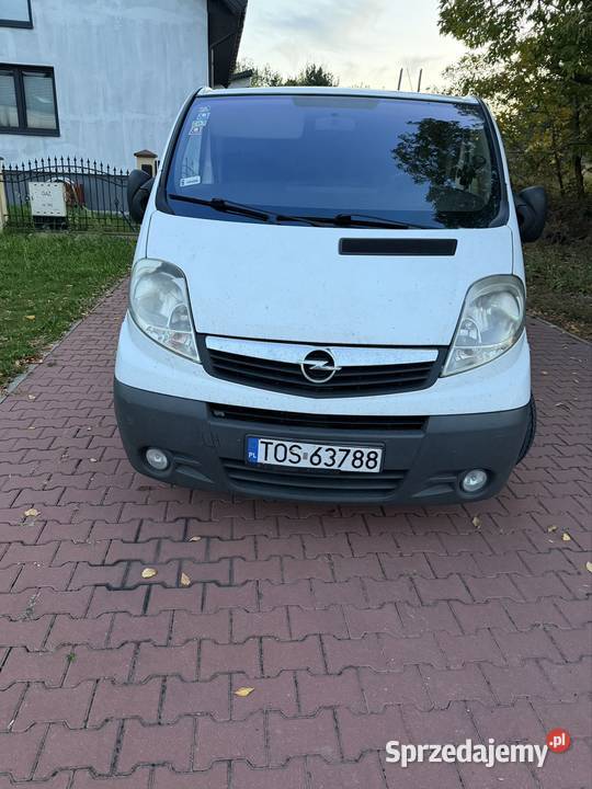 Opel Vivaro long 9 osobowy Ostrowiec Świętokrzyski